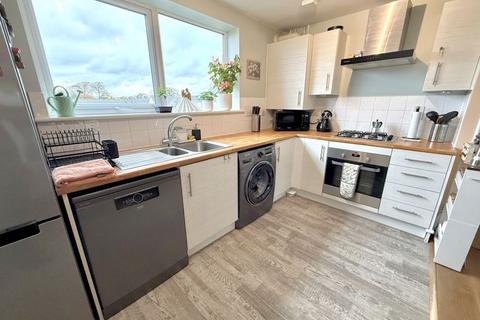 2 bedroom apartment for sale, Holly Acre, Dunstable