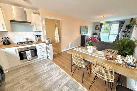 2 bedroom apartment for sale, Holly Acre, Dunstable
