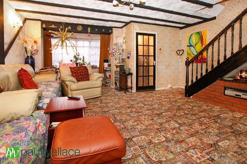 3 bedroom terraced house for sale, The Springs, Turnford