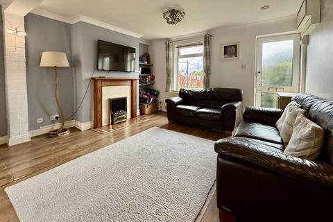 2 bedroom end of terrace house for sale, Hamstreet