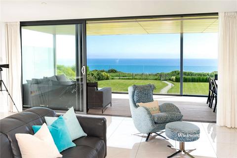 2 bedroom apartment to rent, Wharncliffe Road, Highcliffe, Christchurch, Dorset, BH23