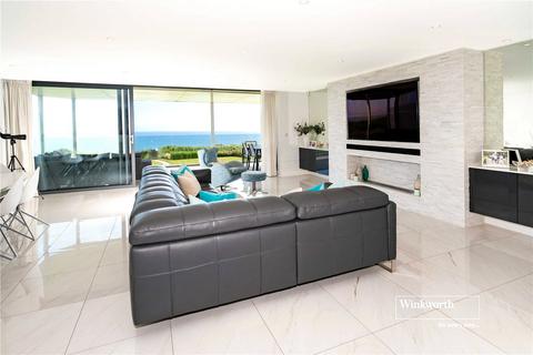 2 bedroom apartment to rent, Wharncliffe Road, Highcliffe, Christchurch, Dorset, BH23