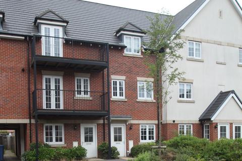 4 bedroom house to rent, Kingshill Drive, High Wycombe HP13