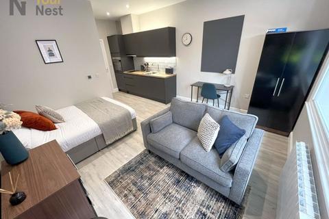 Studio to rent, Apartment 4, Centaur House, Great George Street Leeds, LS1 3LA