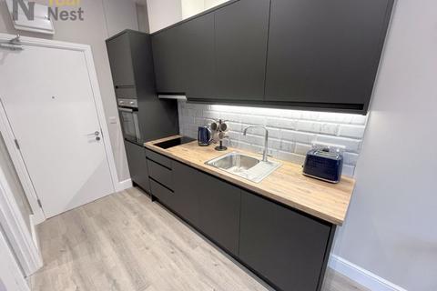 Studio to rent, Apartment 4, Centaur House, Great George Street Leeds, LS1 3LA