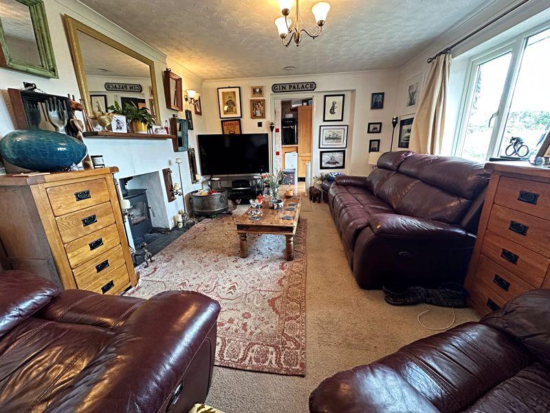 Lounge 2