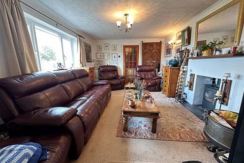 4 bedroom detached house for sale, Casbree House, Bricklehampton, Pershore