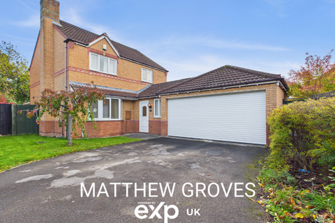 4 bedroom detached house for sale, Stableyard Court, Telford TF4