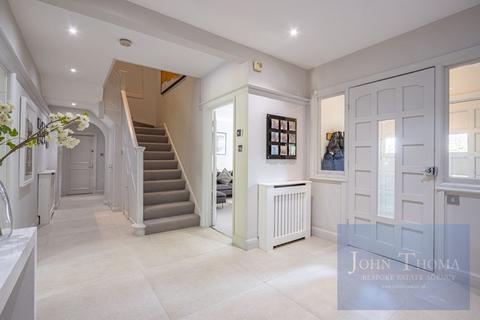 5 bedroom detached house for sale, Chigwell Rise, Chigwell IG7