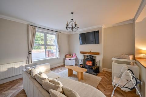 3 bedroom semi-detached house for sale, Stafford Road, Cannock WS11