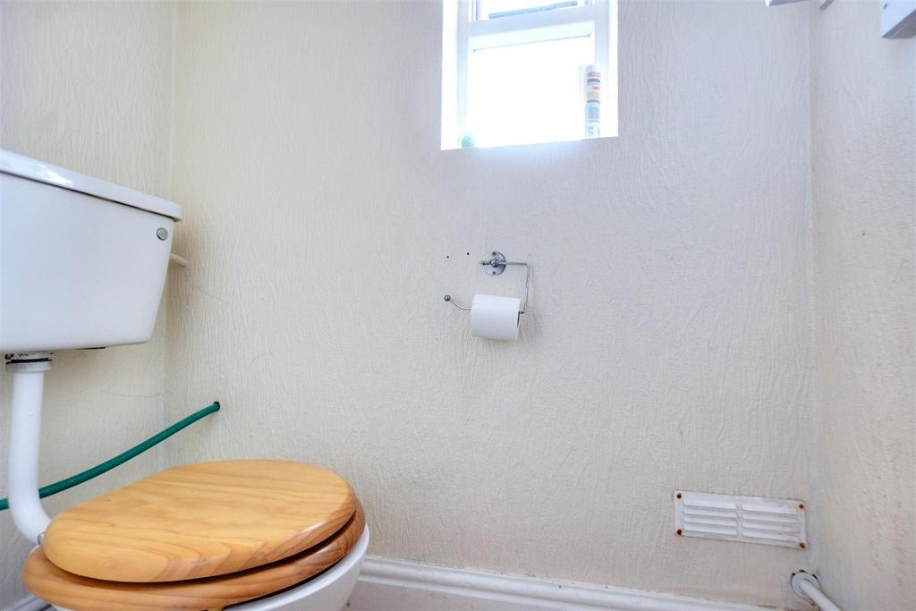 Ground Floor w.c.