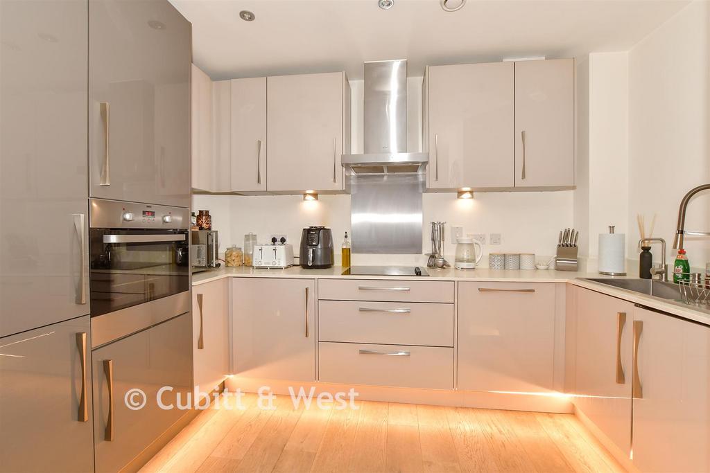 Lounge/Kitchen