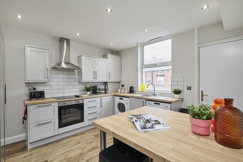 5 bedroom house to rent, Burley Lodge Road, Leeds LS6