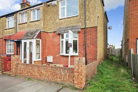 3 bedroom end of terrace house for sale, Cross Street, Herne Bay