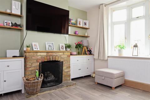 3 bedroom end of terrace house for sale, Cross Street, Herne Bay