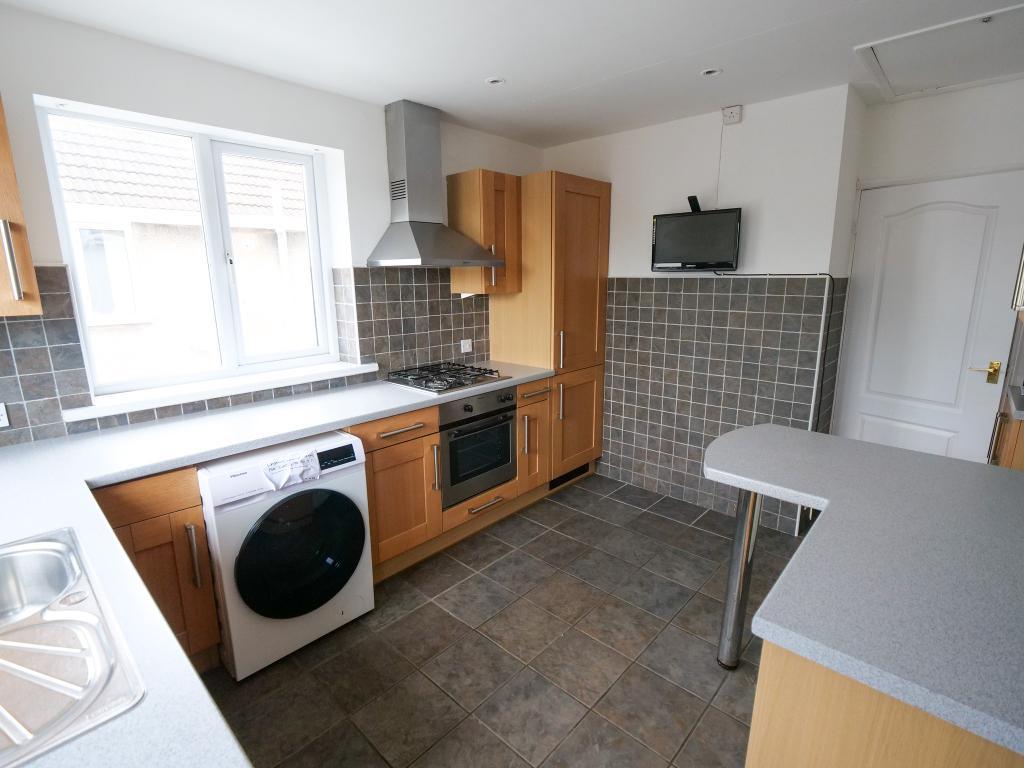 Kitchen Dual Aspect