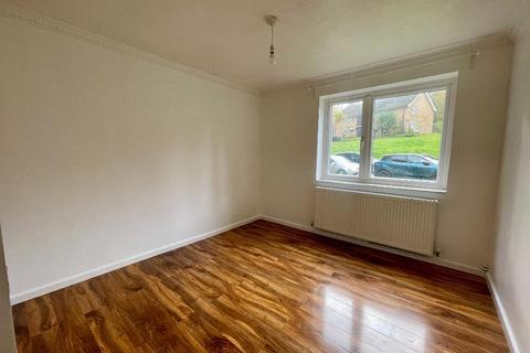 2 bedroom flat for sale, Hayes Lane, Kenley, CR8 5LB