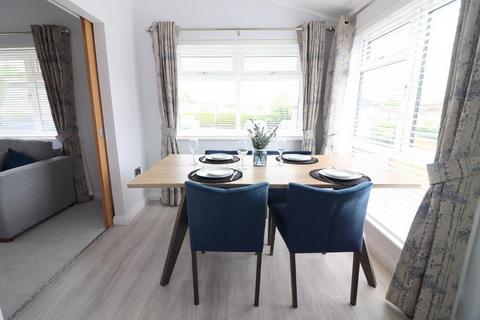 2 bedroom park home for sale, Totternhoe LU6
