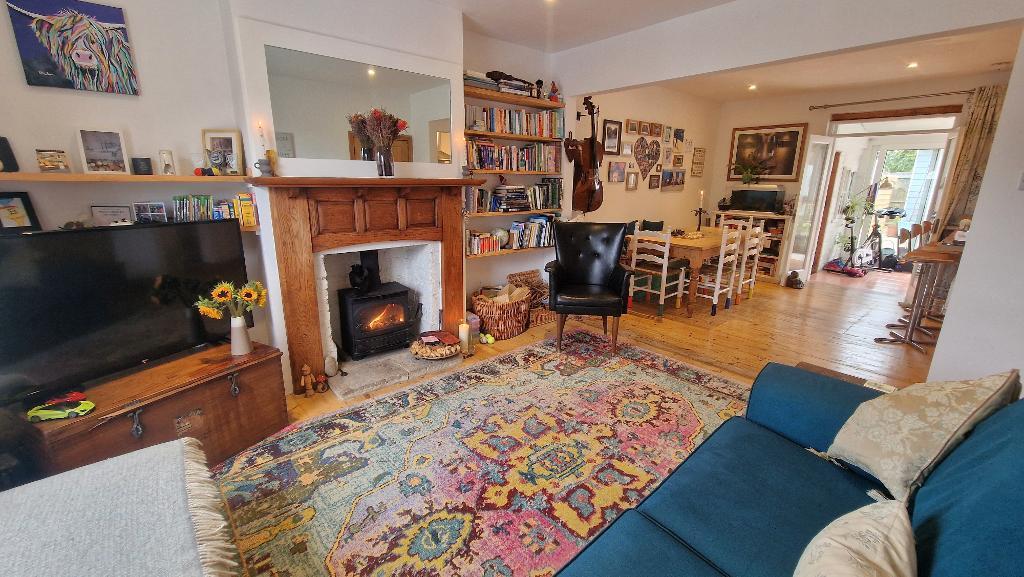 Sitting Room/Dining Room
