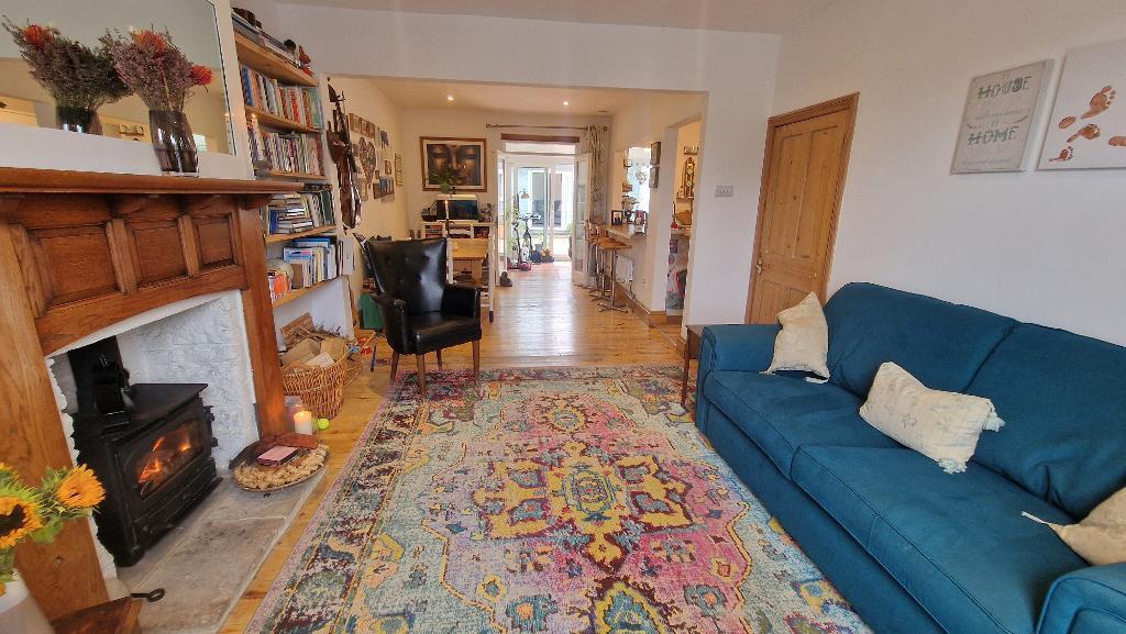 Sitting Room/Dining Room