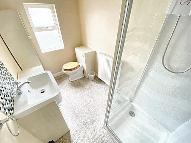 Bathroom (2).jpeg