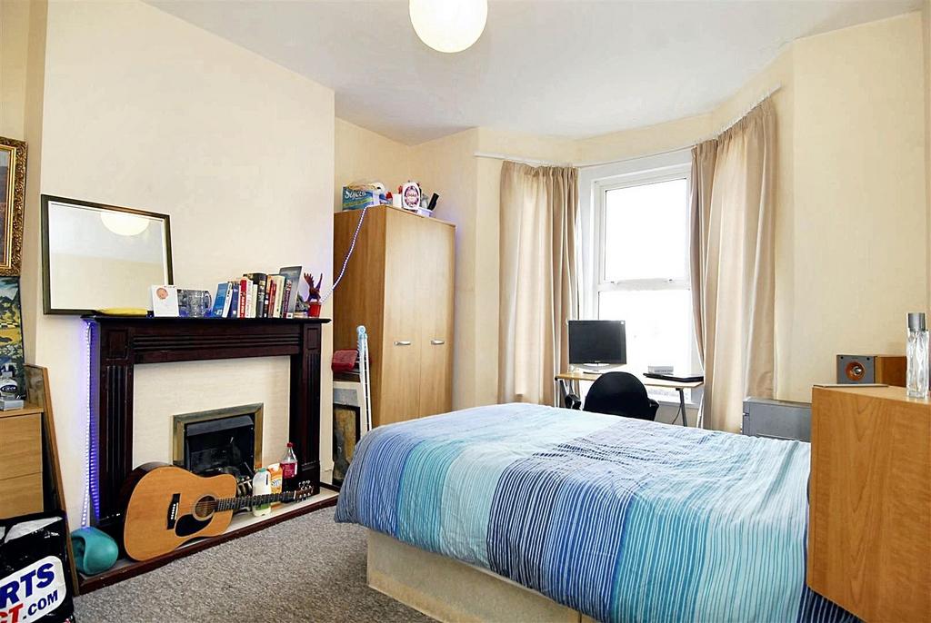 Bedroom 3 (2).jpeg