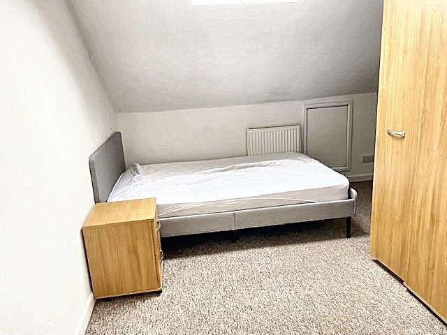 Bedroom 2 (3).jpeg