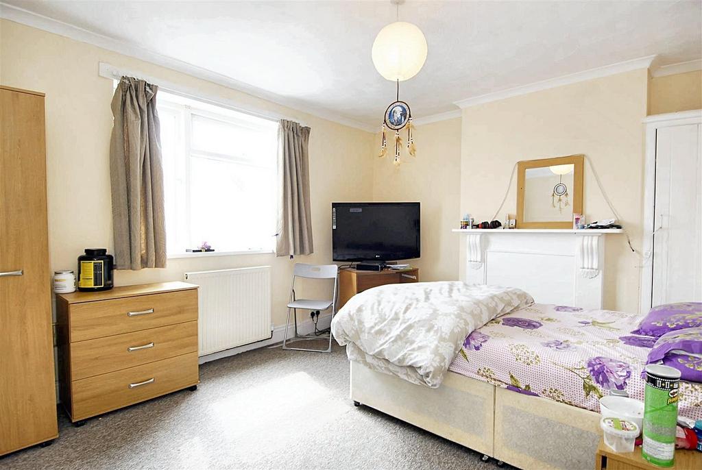 Bedroom 5.jpeg
