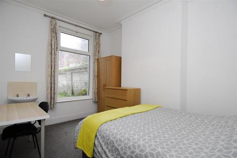 undefined, Abingdon Road, Plymouth PL4