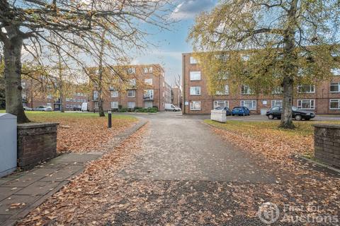 undefined, High Street South, Dunstable, Bedfordshire