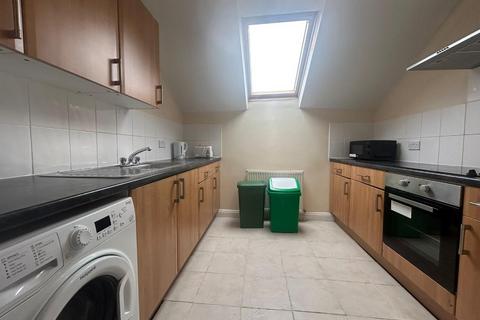 2 bedroom flat to rent, 2 Lockyer Road, Plymouth PL3