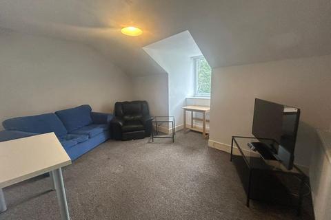 2 bedroom flat to rent, 2 Lockyer Road, Plymouth PL3