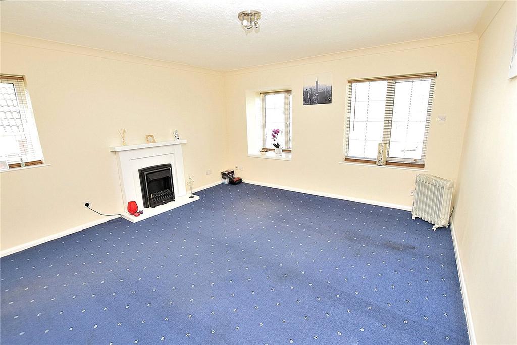 Lounge/Bedroom