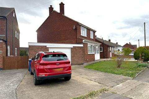 3 bedroom detached house for sale, Bishops Road, Stanford-le-Hope, Essex, SS17
