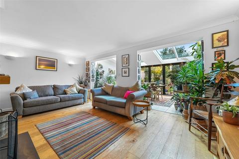 4 bedroom detached house for sale, Thaxted Road, Saffron Walden, Essex, CB11