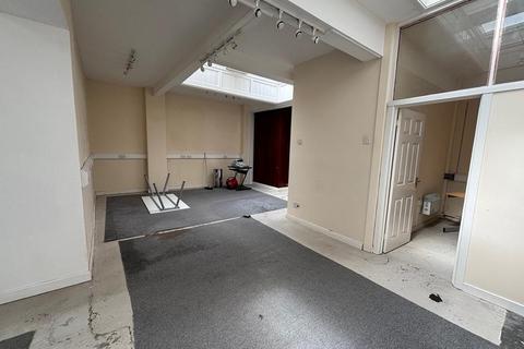 Post office to rent, 56 Rhosmaen St Llandeilo SA19 6HA