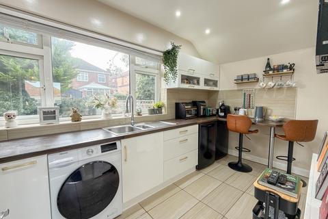 3 bedroom flat for sale, Oak Avenue, Gateshead, NE11
