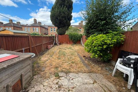 1 bedroom flat to rent, Walthamstow E17