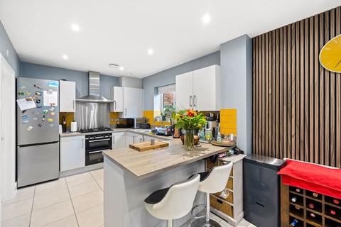 undefined, 3 Drewell Close, Horley RH6