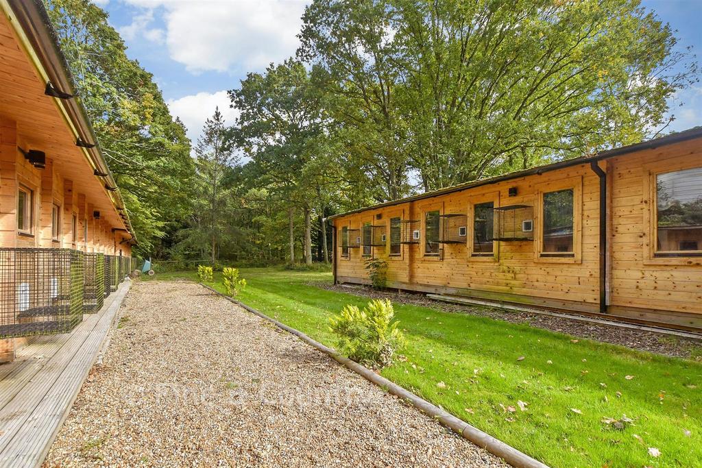 Workshop/Outbuildings