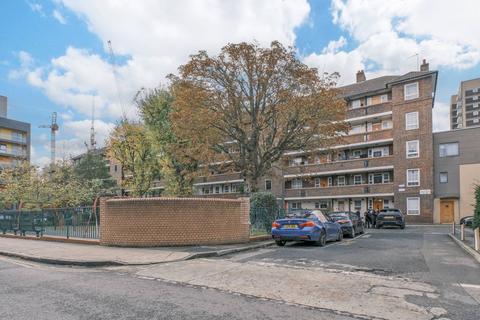 2 bedroom flat for sale, Betts Street, Shadwell, London, E1