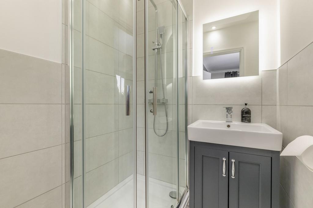 Master en-suite