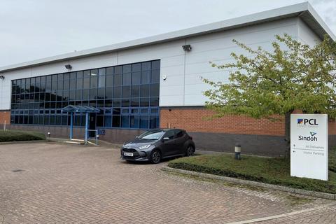 Industrial development to rent, Eastboro Flds Nuneaton CV11 6GL