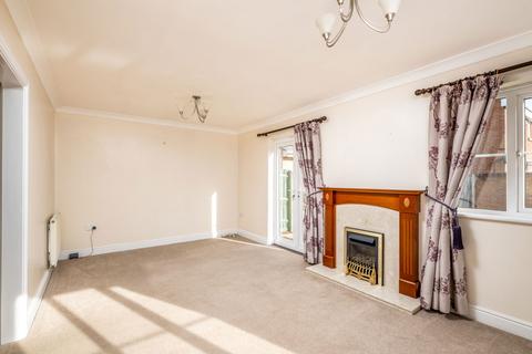 undefined, Dover Close, Leighton Buzzard LU7