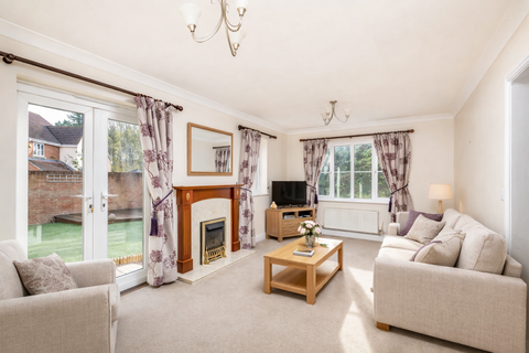 undefined, Dover Close, Leighton Buzzard LU7