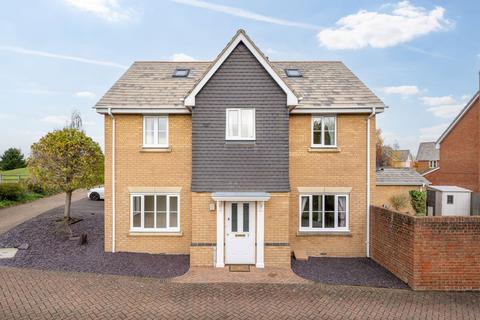 4 bedroom detached house for sale, Dover Close, Leighton Buzzard LU7