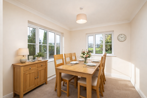 4 bedroom detached house for sale, Dover Close, Leighton Buzzard LU7