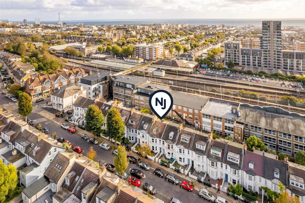 18 Newtown Road-32.jpg