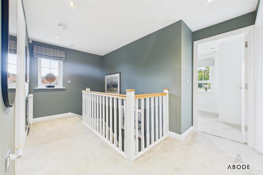 CAM03473 G0-PR0484-STILL014.jpg