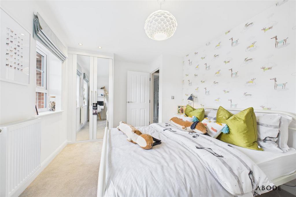 CAM03473 G0-PR0484-STILL006.jpg